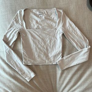 Aritzia Babaton Contour Long Sleeve